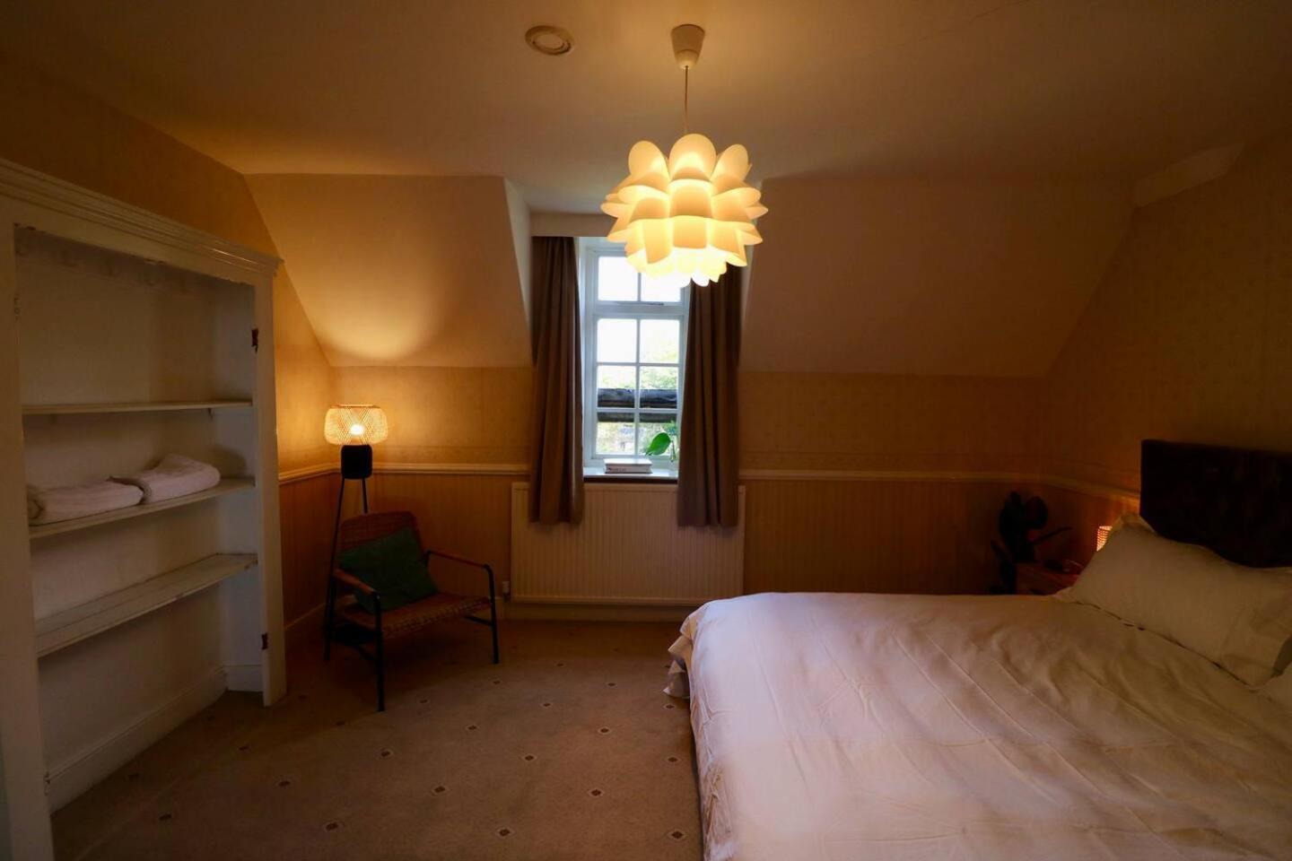 Mossley Hill Retreat Hotel Liverpool Room photo